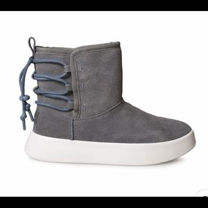 NEW UGG classic boom ankle charcoal boots size 5
